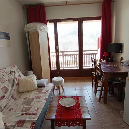 4 Pers Sud Avec Balcon, Parking Et Animaux Acceptes - Fr-1-445-206 Apartment Montgenevre